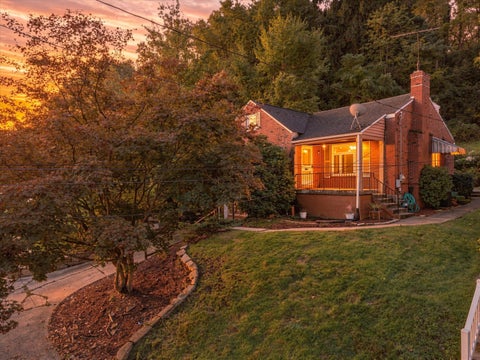 Photo for 610 Cascade Road