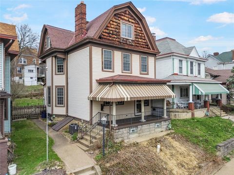 Photo of 1270 Clairhaven St, Pittsburgh, PA 15205 (MLS # 1746252)