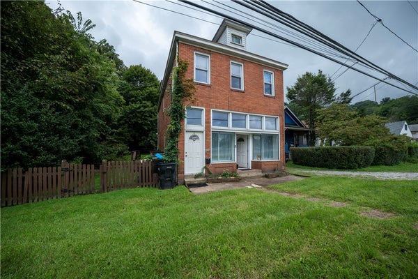420 5TH AVE, CORAOPOLIS, PA 15108 - Image 55ca36bbd420fd419e7bd0545c8f2cbd/1976603529