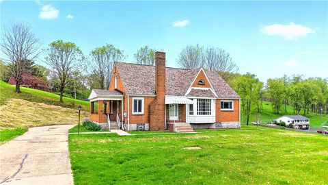 Photo of 692 Simpson Howell Rd, Elizabeth, PA 15037 (MLS # 1751317)