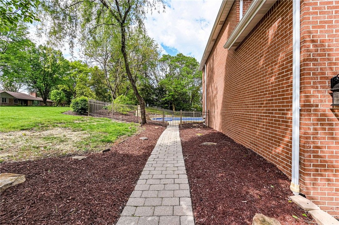 1120 Sandstone Rd