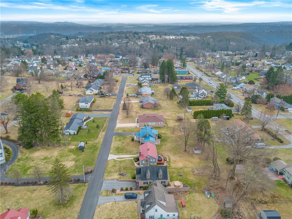 Westmont Hilltop School District, Pennsylvania 15905, United States, 3 Bedrooms Bedrooms, ,3 BathroomsBathrooms,Residential,Active,89369
