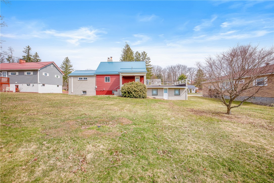 Westmont Hilltop School District, Pennsylvania 15905, United States, 3 Bedrooms Bedrooms, ,3 BathroomsBathrooms,Residential,Active,89369