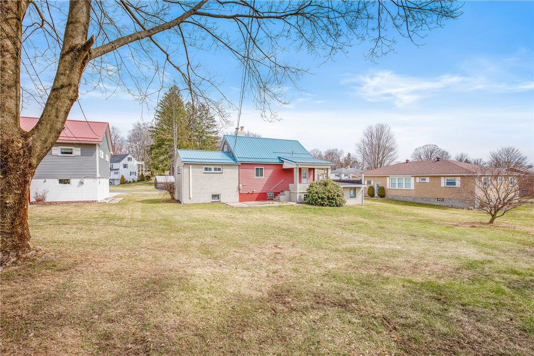 Westmont Hilltop School District, Pennsylvania 15905, United States, 3 Bedrooms Bedrooms, ,3 BathroomsBathrooms,Residential,Active,89369