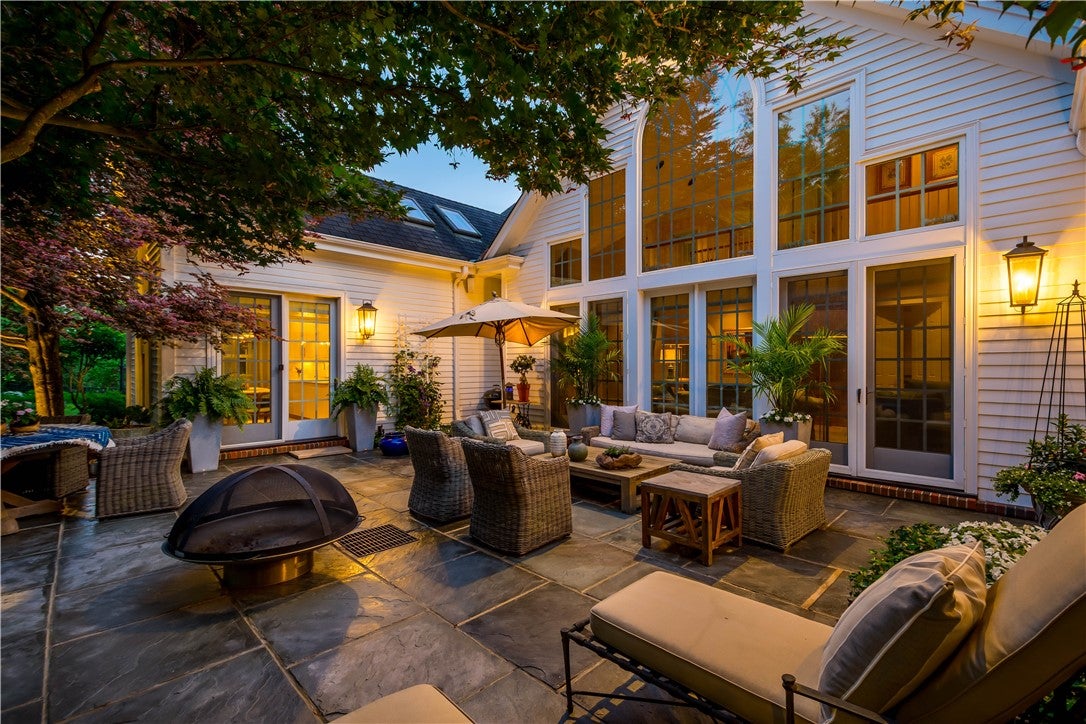 128 Mount Blaine Dr