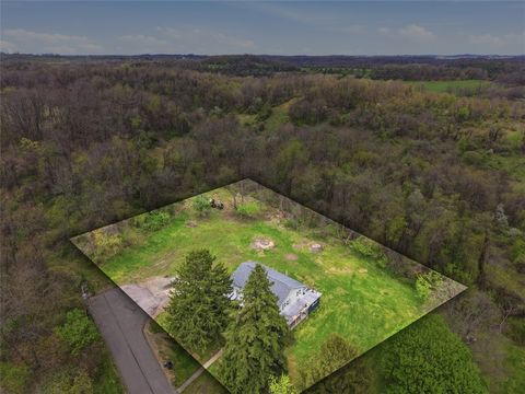 Photo of 96 Meanor St, Imperial, PA 15126 (MLS # 1749655)