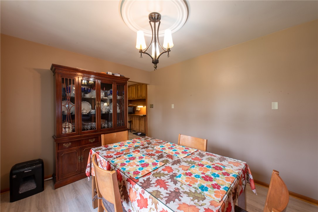 Allegheny Twp, Pennsylvania 15656, United States, 3 Bedrooms Bedrooms, ,2 BathroomsBathrooms,Residential,Active,233830