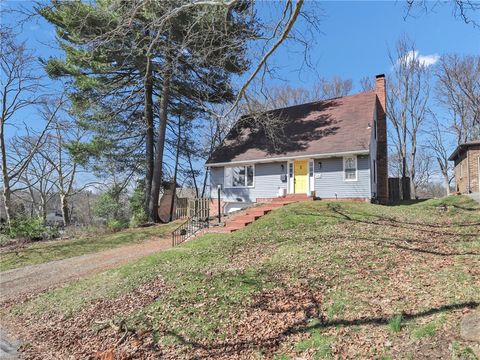 Photo of 172 Crescent Hills Road, Pittsburgh, PA 15235 (MLS # 1743670)