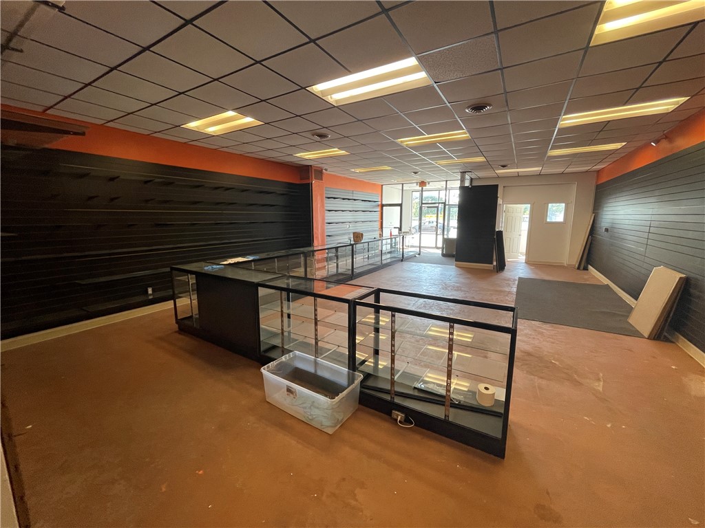 Farrell, Pennsylvania 16121, United States, ,Residential,Active,211695