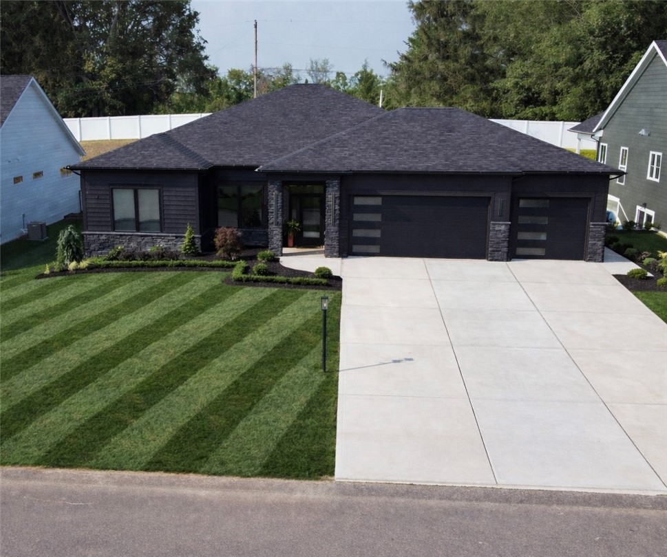 1007 Honey Locust Dr