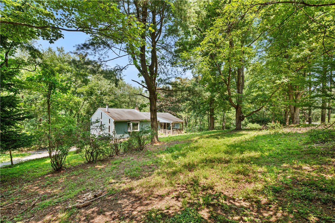 237 Leslie Rd