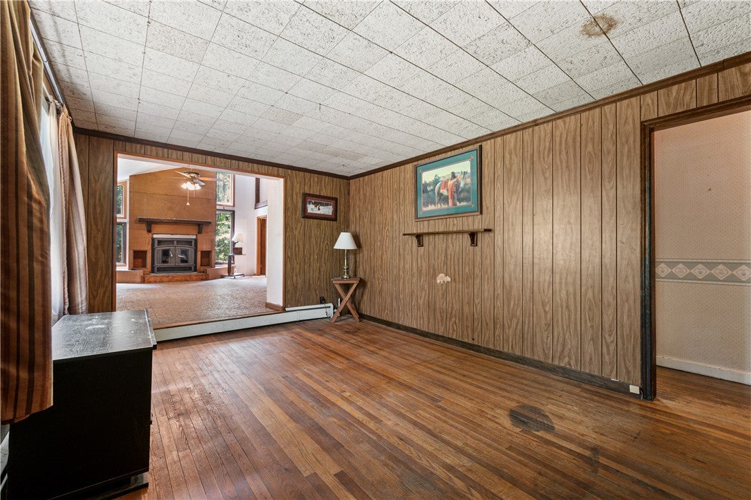 237 Leslie Rd