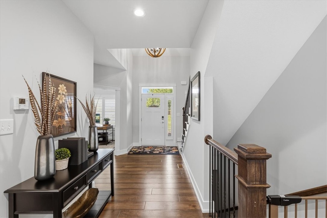 328 Maid Marion Ln