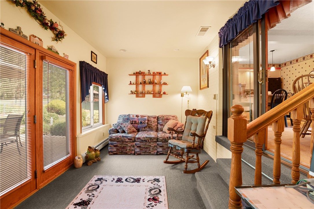 Westmont Hilltop School District, Pennsylvania 15905, United States, 2 Bedrooms Bedrooms, ,2 BathroomsBathrooms,Residential,Pending,188202