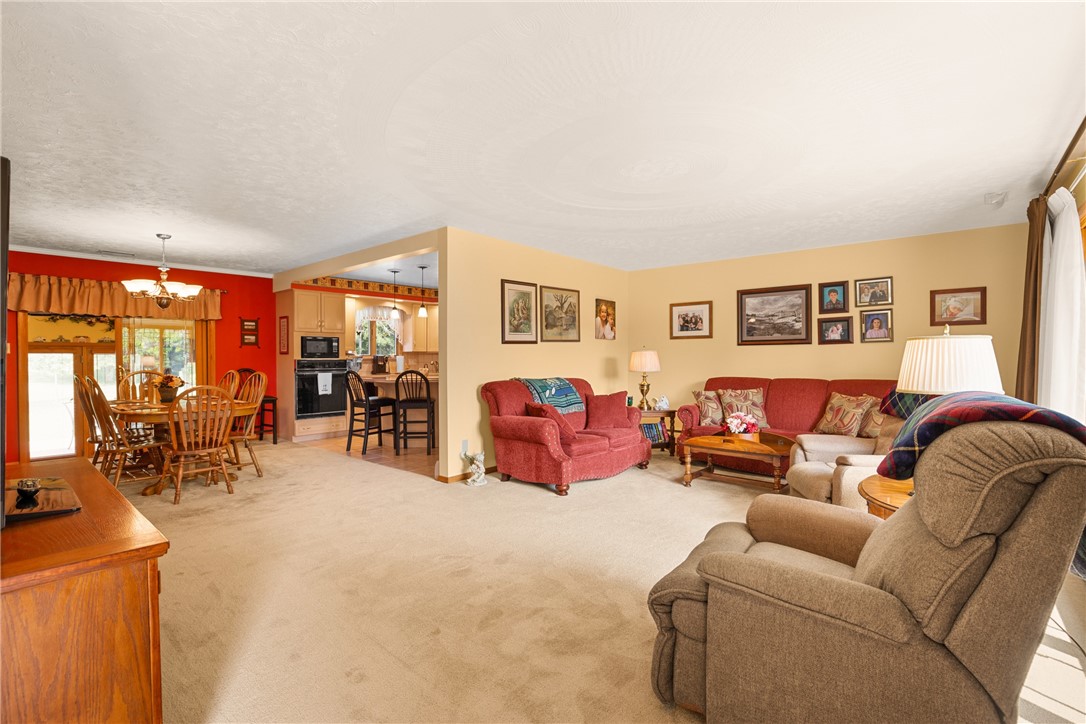 Westmont Hilltop School District, Pennsylvania 15905, United States, 2 Bedrooms Bedrooms, ,2 BathroomsBathrooms,Residential,Pending,188202