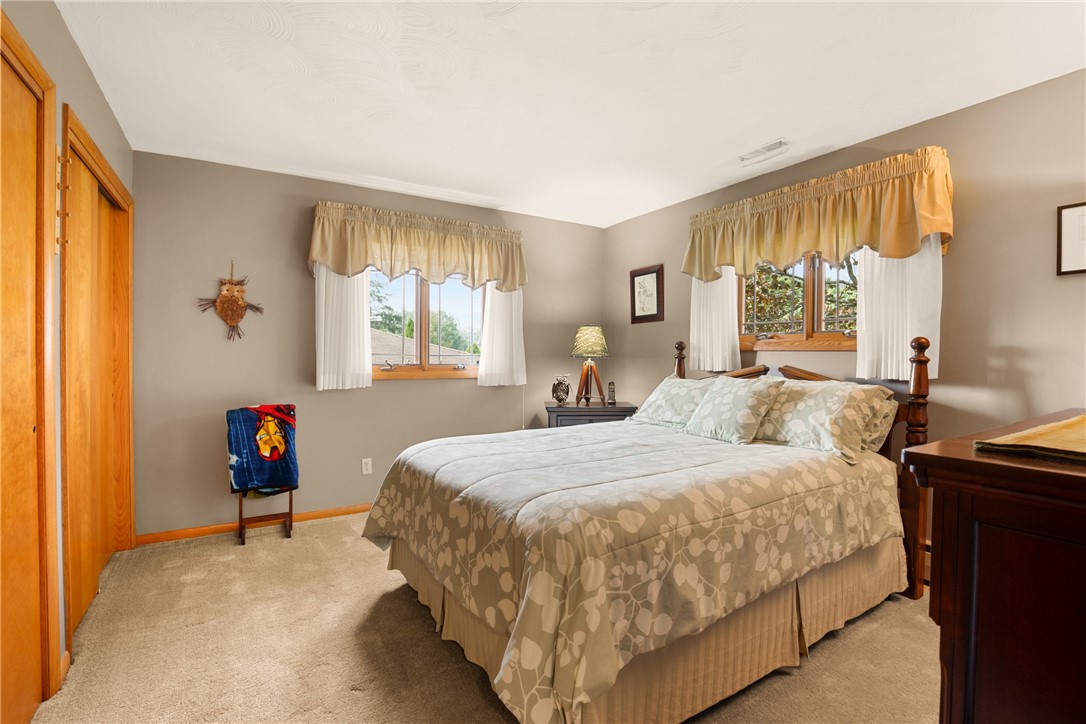 Westmont Hilltop School District, Pennsylvania 15905, United States, 2 Bedrooms Bedrooms, ,2 BathroomsBathrooms,Residential,Pending,188202