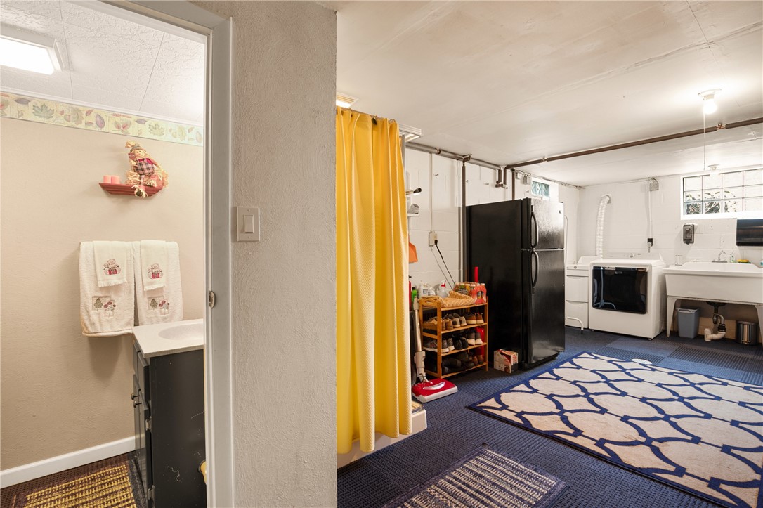 Westmont Hilltop School District, Pennsylvania 15905, United States, 2 Bedrooms Bedrooms, ,2 BathroomsBathrooms,Residential,Pending,188202