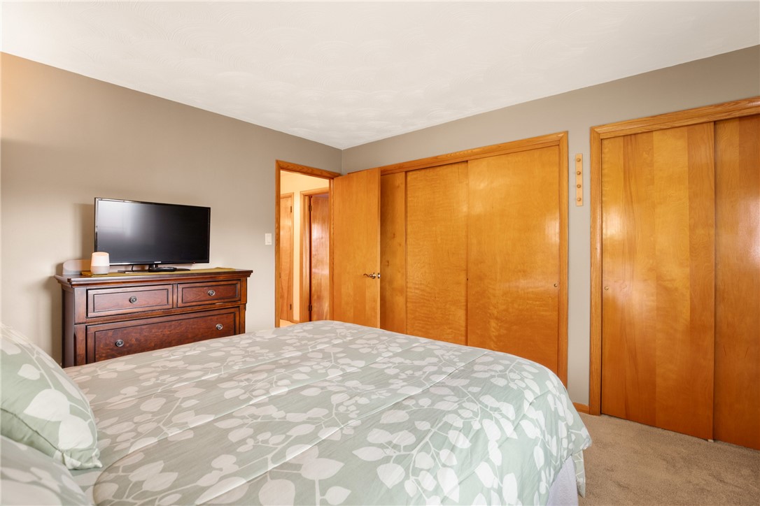 Westmont Hilltop School District, Pennsylvania 15905, United States, 2 Bedrooms Bedrooms, ,2 BathroomsBathrooms,Residential,Pending,188202