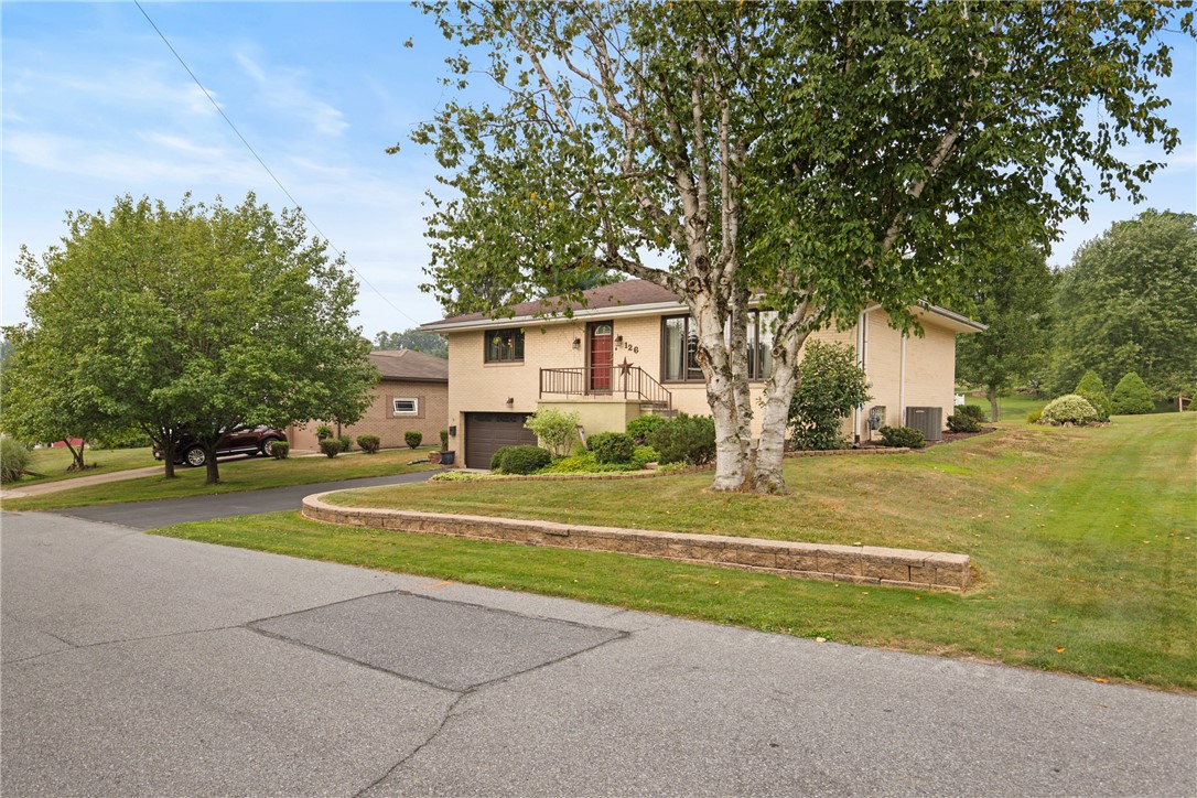 Westmont Hilltop School District, Pennsylvania 15905, United States, 2 Bedrooms Bedrooms, ,2 BathroomsBathrooms,Residential,Pending,188202