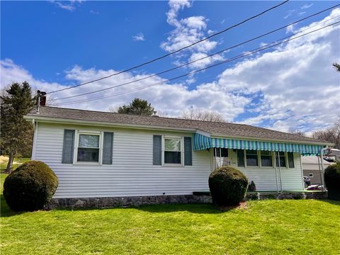 Homes For Sale - 1306 Locust Ave<br/> North Apollo, PA 15673