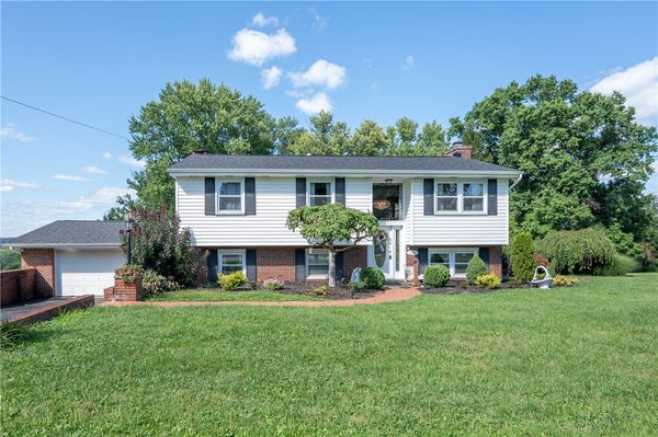 1206 WAVERLY DR, LATROBE, PA 15650 - Image 5678875e6c05df3de39cc3459c5bd962/3346451291