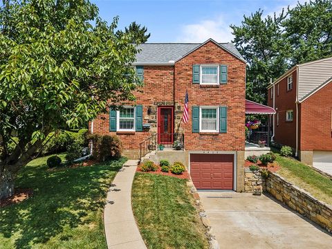 Photo of 4415 Mckee Dr, Pittsburgh, PA 15236 (MLS # 1743500)