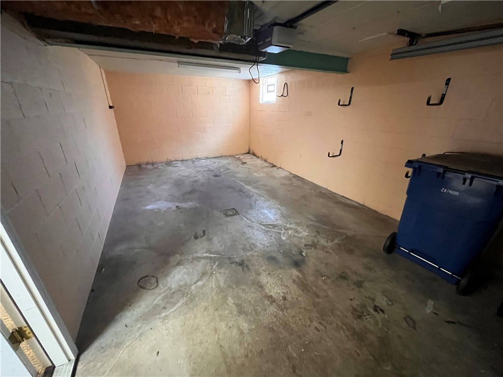 Penn Hills, Pennsylvania 15235, United States, 3 Bedrooms Bedrooms, ,1 BathroomBathrooms,Residential,Active,189991