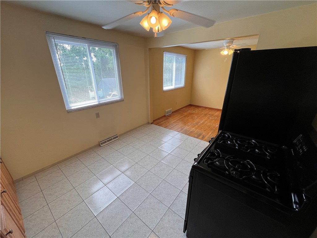 Penn Hills, Pennsylvania 15235, United States, 3 Bedrooms Bedrooms, ,1 BathroomBathrooms,Residential,Active,189991