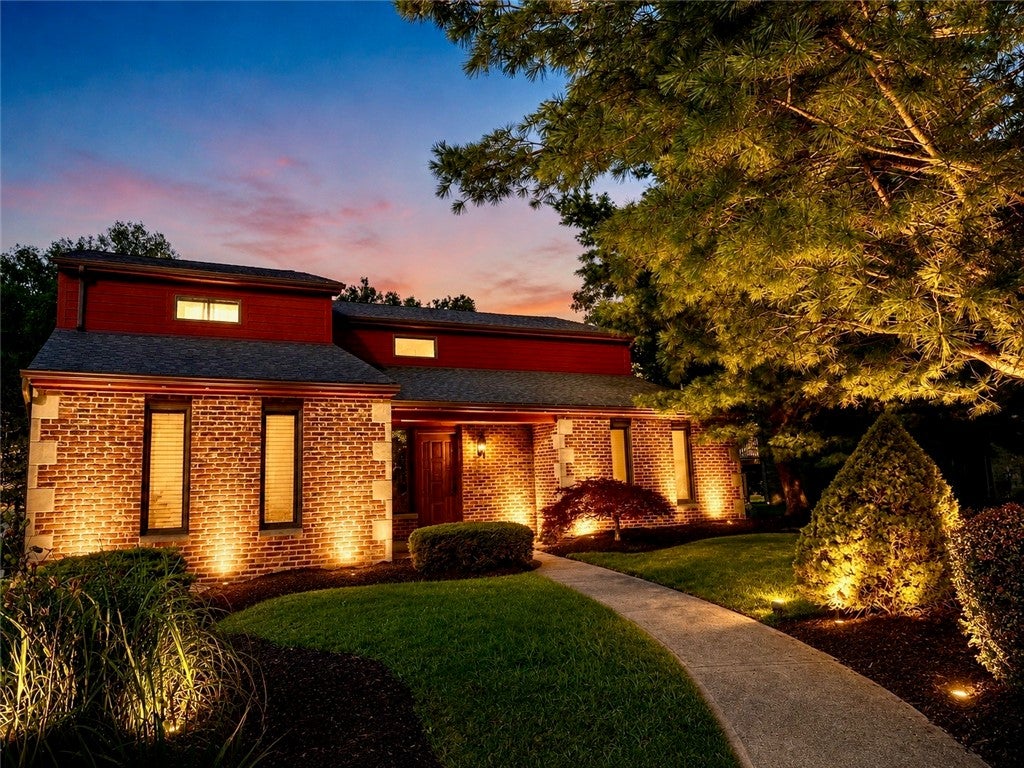 1147 Oakwood Dr