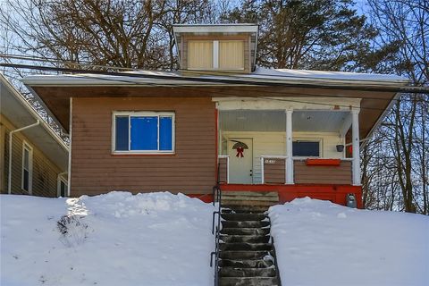 Photo of 1510 Hiland Ave, Coraopolis, PA 15108 (MLS # 1738898)