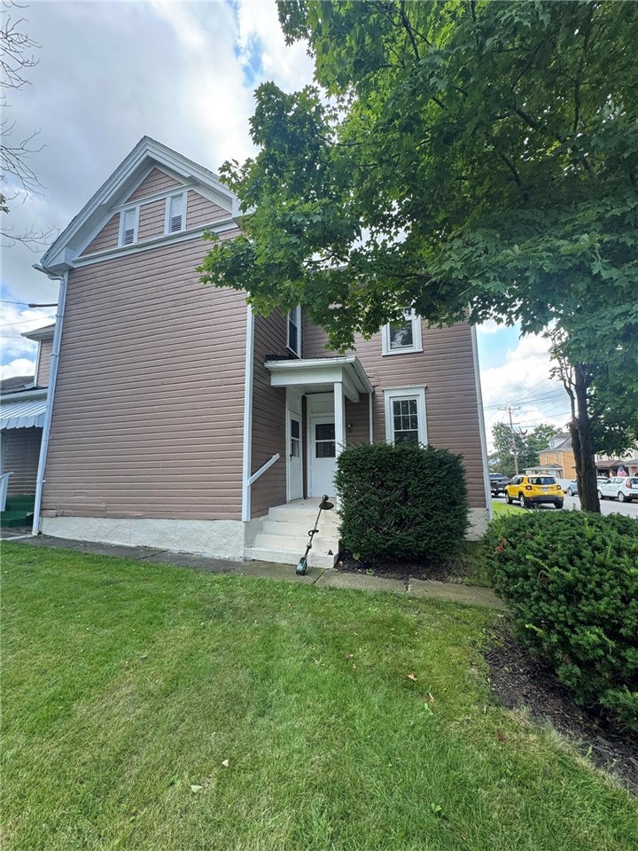 Photo 1 of 25 — 500 Painter St, Everson, PA 15631