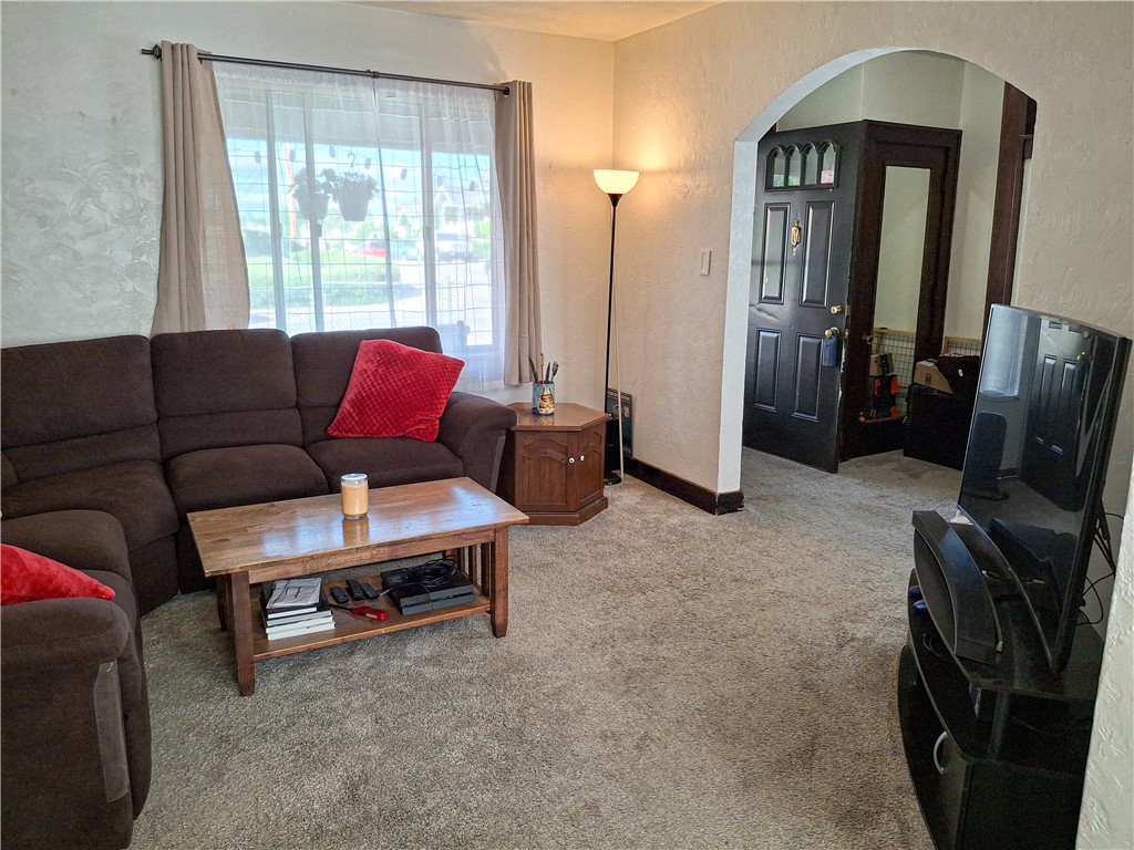 Brookline, Pennsylvania 15226, United States, 4 Bedrooms Bedrooms, ,2 BathroomsBathrooms,Residential,Active,138246