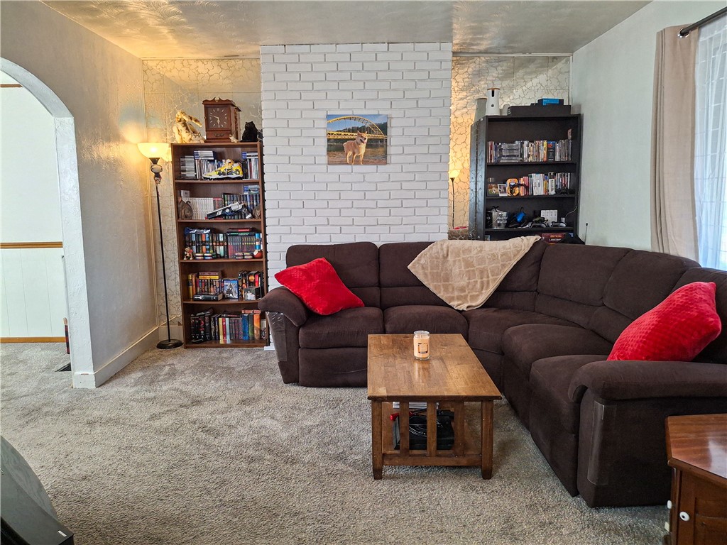 Brookline, Pennsylvania 15226, United States, 4 Bedrooms Bedrooms, ,2 BathroomsBathrooms,Residential,Active,138246