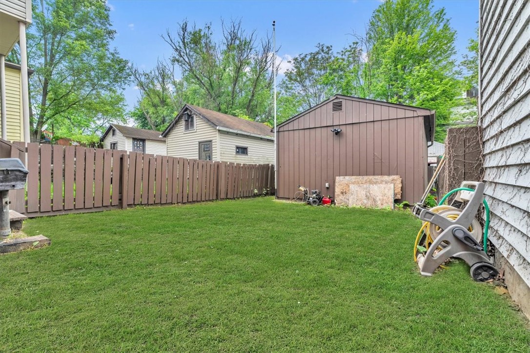 1228 Soles St