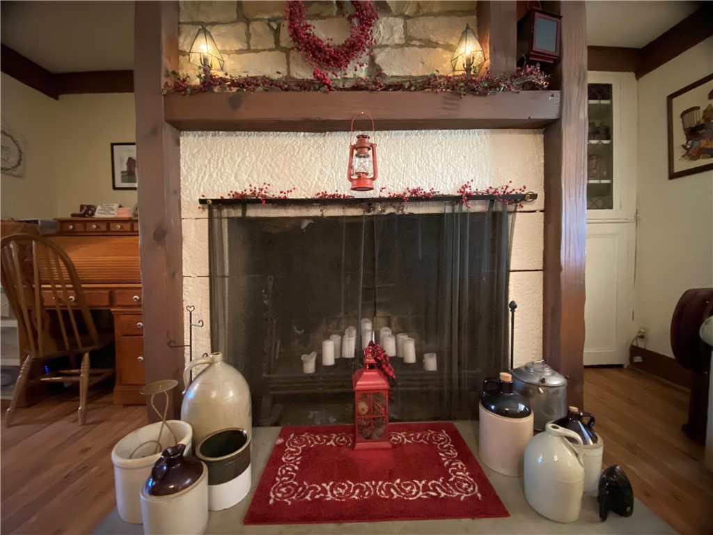 Hempfield Twp - Mer, Pennsylvania 16125, United States, 3 Bedrooms Bedrooms, ,2 BathroomsBathrooms,Residential,Active,42845