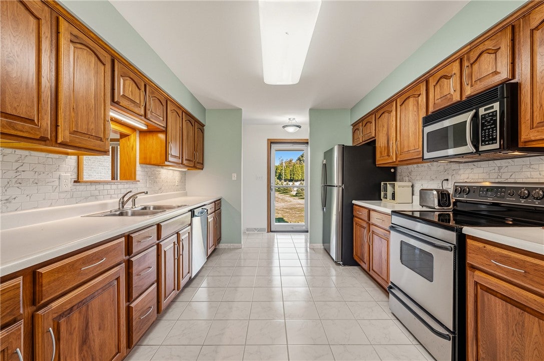 106 Rushford Ln
