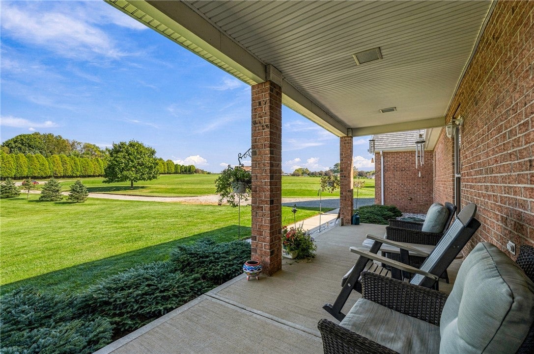 106 Rushford Ln