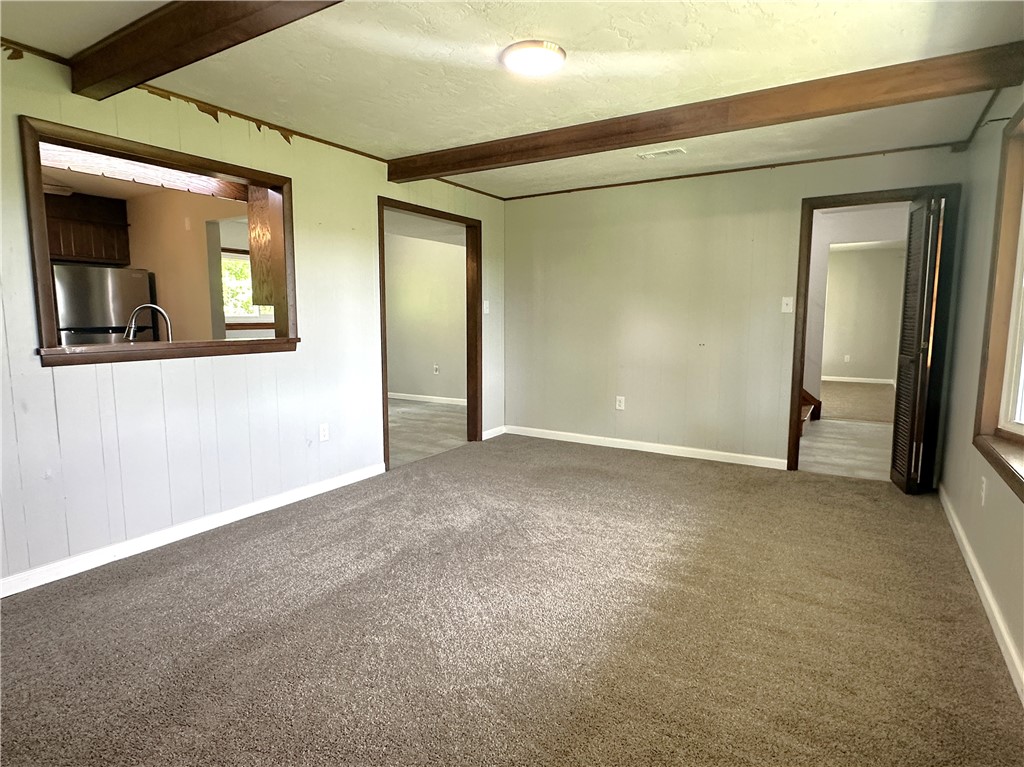 831 Ridge Avenue Ave, Jeannette, Pennsylvania image 7