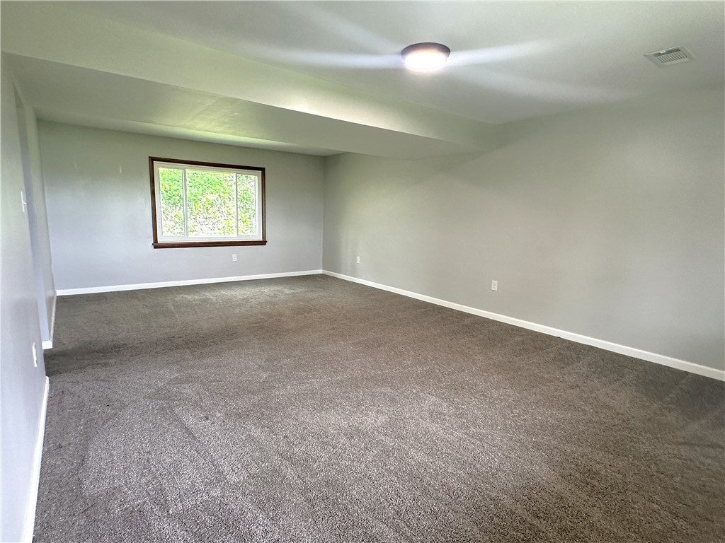 831 Ridge Avenue Ave, Jeannette, Pennsylvania image 6