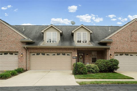 Condo For Sale - 2010 Bandek Lane<br/> Cecil, PA 15055