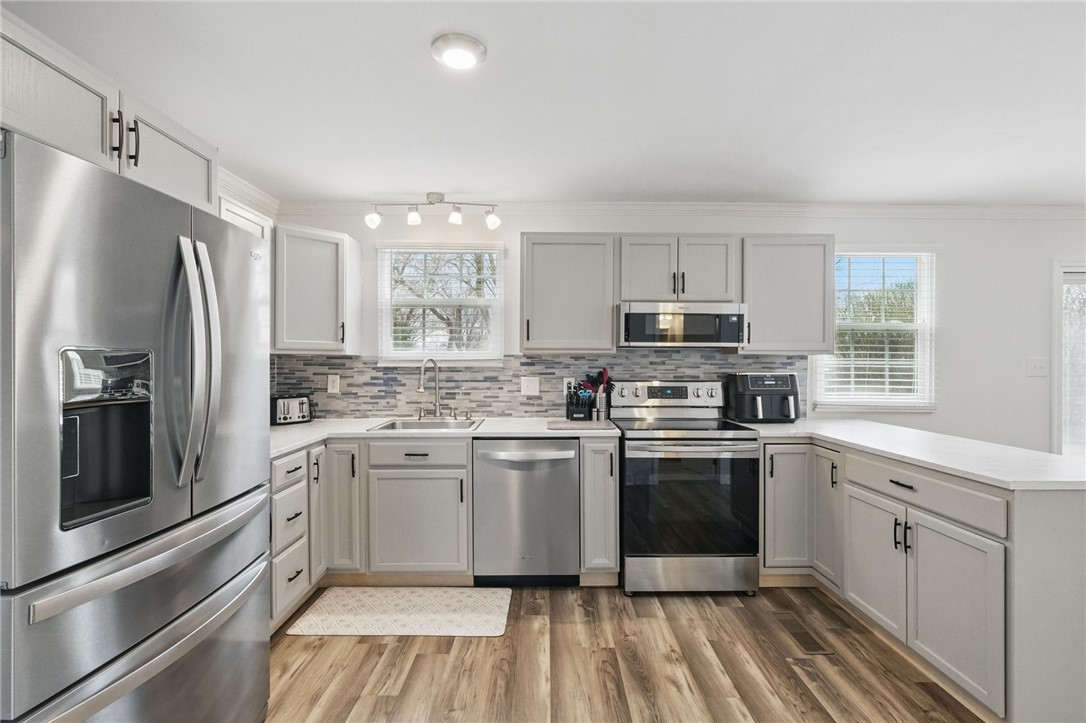 206 Brookston Dr