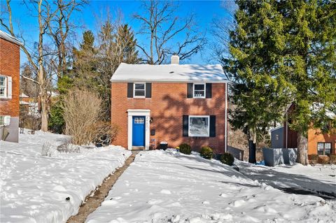 Photo of 3907 Dowling Ave, Pittsburgh, PA 15221 (MLS # 1738948)
