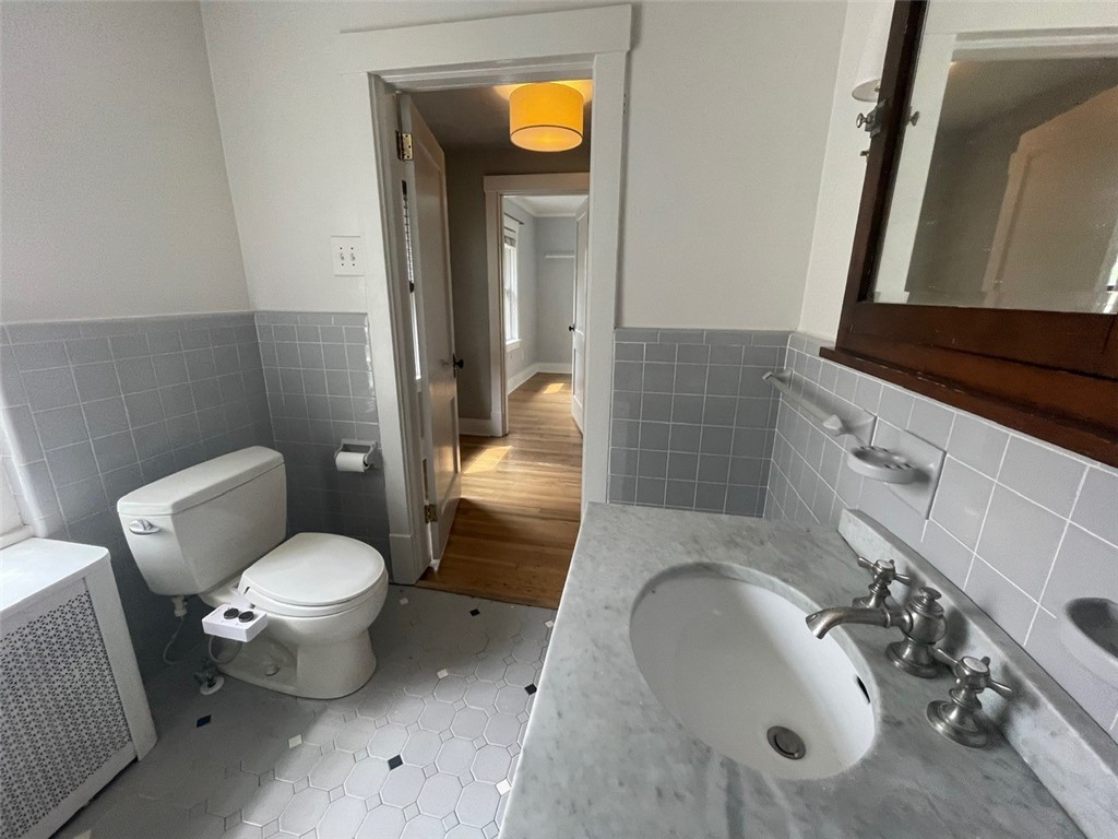 Mt Lebanon, Pennsylvania 15216, United States, 3 Bedrooms Bedrooms, ,3 BathroomsBathrooms,Residential,Active,176646