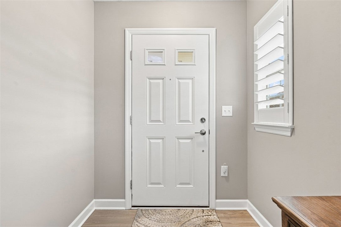 1111 Sandy Ridge Dr