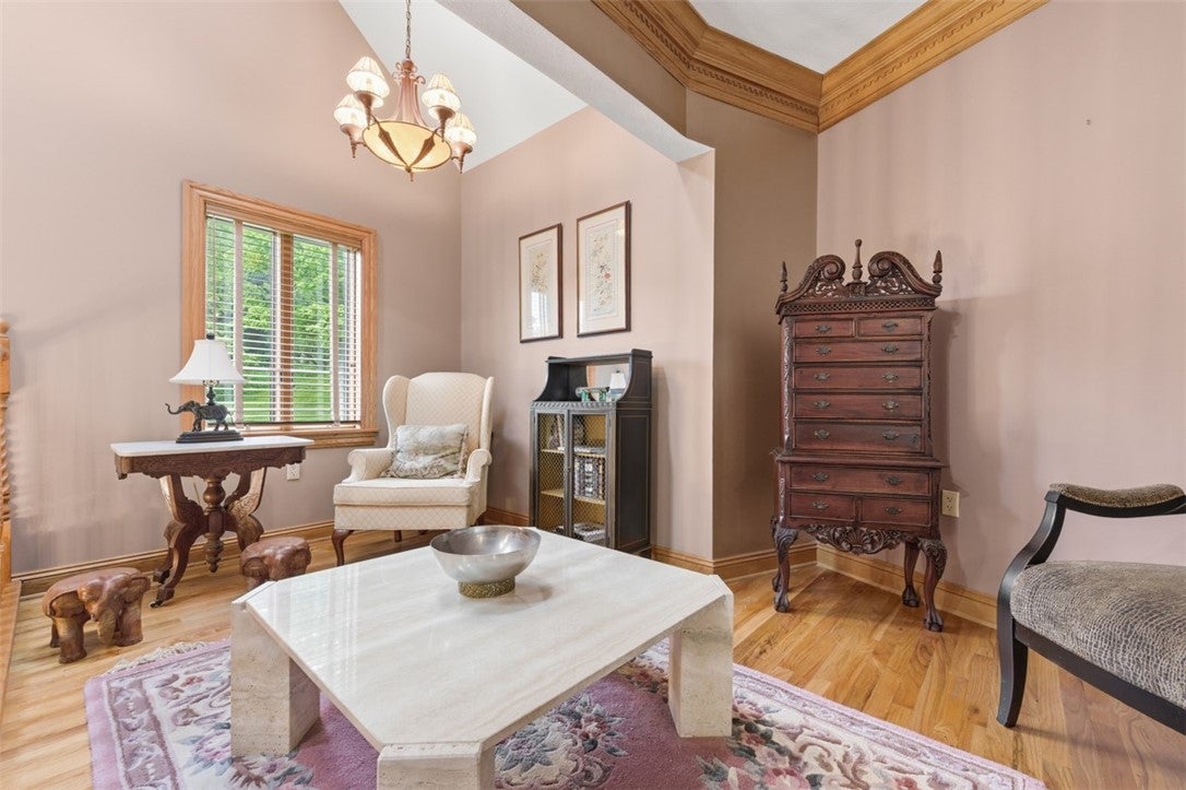 194 Lemoyne Ave, Washington, PA, 15301, USA, 5 Bedrooms Bedrooms, ,7 BathroomsBathrooms,Residential,Active,194 Lemoyne Ave,1755271