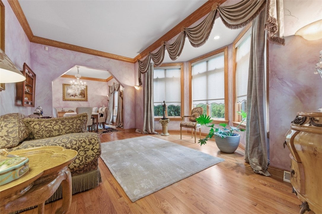 194 Lemoyne Ave, Washington, PA, 15301, USA, 5 Bedrooms Bedrooms, ,7 BathroomsBathrooms,Residential,Active,194 Lemoyne Ave,1755271