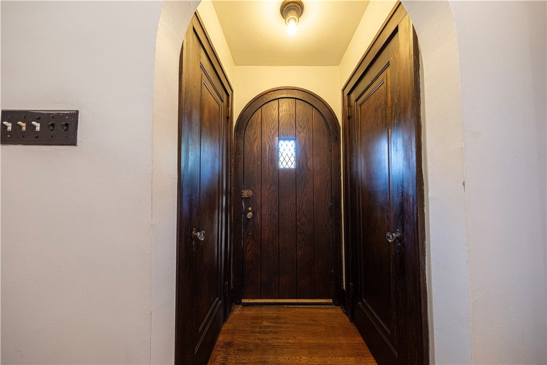 319 Stanford Ave