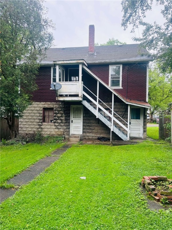 326 W Brady St