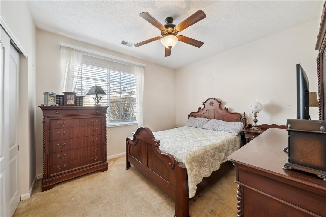 550 Hidden Ridge Court Ct #203, South Park, Pennsylvania image 12