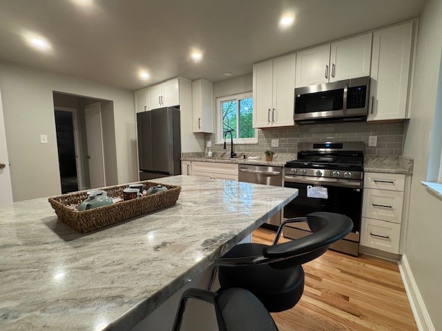 111 Greyfriar Dr